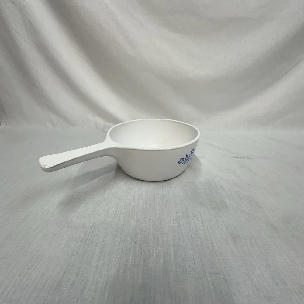 Corning Ware Saucepan‎ Cornflower P82B Vintage 1970 Range Oven Microwave Safe